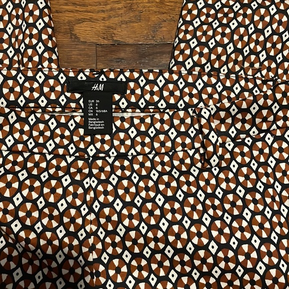 NWOT Women’s H&M Slim Cropped Dress Pants - Picture 2 of 3